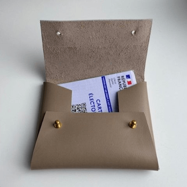 Pochette en cuir beige