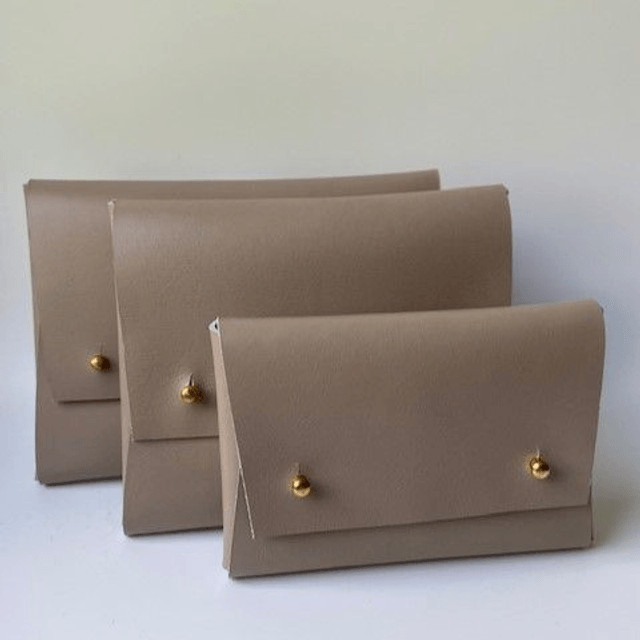 Pochette en cuir beige