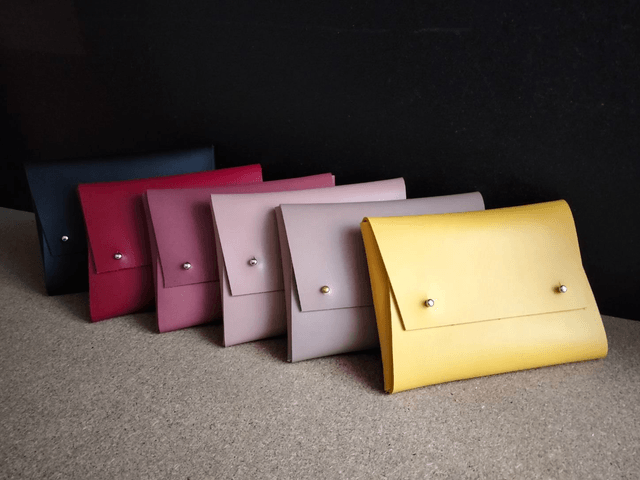 Pochette en cuir beige