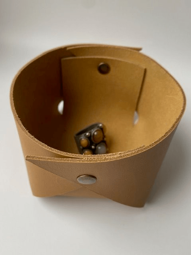 Panier de rangement en cuir camel petit modèle