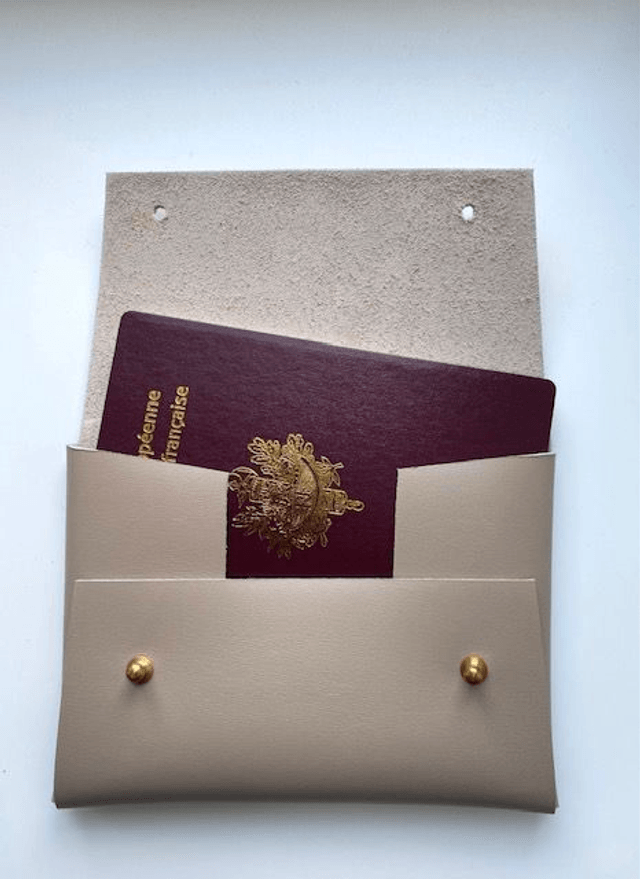 Pochette en cuir beige