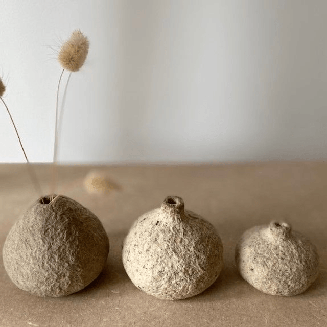 Mini vases ronds en papier mâché Granit