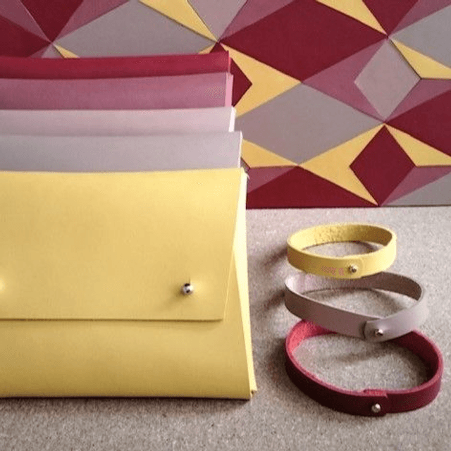 Bracelet fin en cuir Jaune 