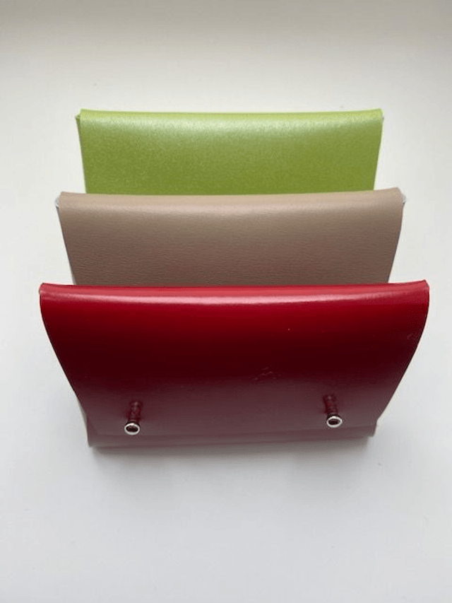 Pochette en cuir vert pomme