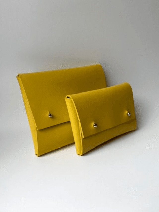 Pochette en cuir jaune 